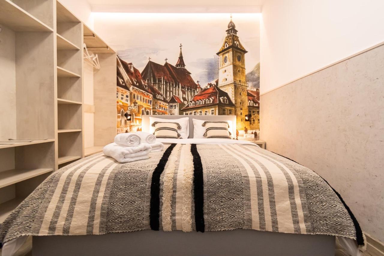 Okbrasov - Apartment & Studio In The Heart Of Old Town, Moments Away From The Black Church Exterior foto